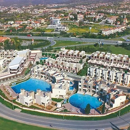 Townhouse With 3 Bedrooms In Centre By The Beach Сasa de vacaciones Limassol