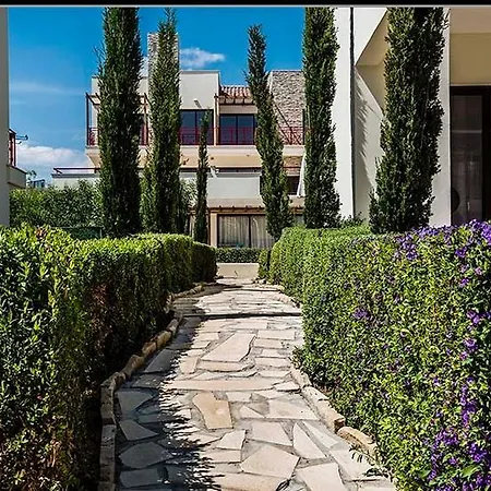 Townhouse With 3 Bedrooms In Centre By The Beach Limassol