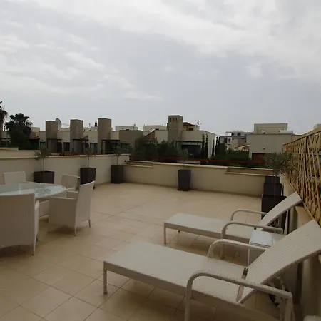 Townhouse With 3 Bedrooms In Centre By The Beach Сasa de vacaciones Limassol